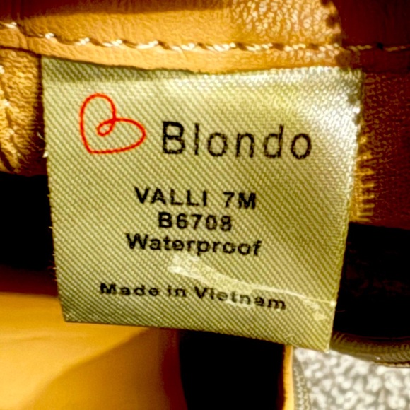 Blonde Chunky Ankle Boots. Waterproof. Sand color 2024. Great condition. 7 - Picture 7 of 12